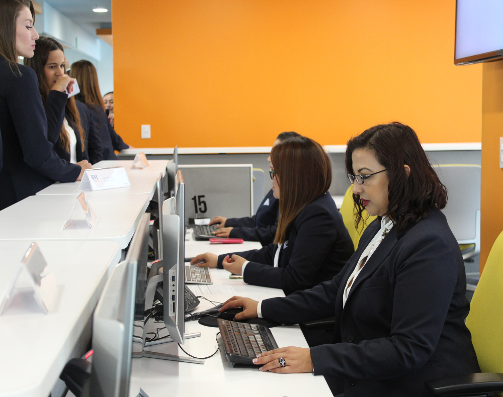 Estructura comercial de acompañamiento en seguros